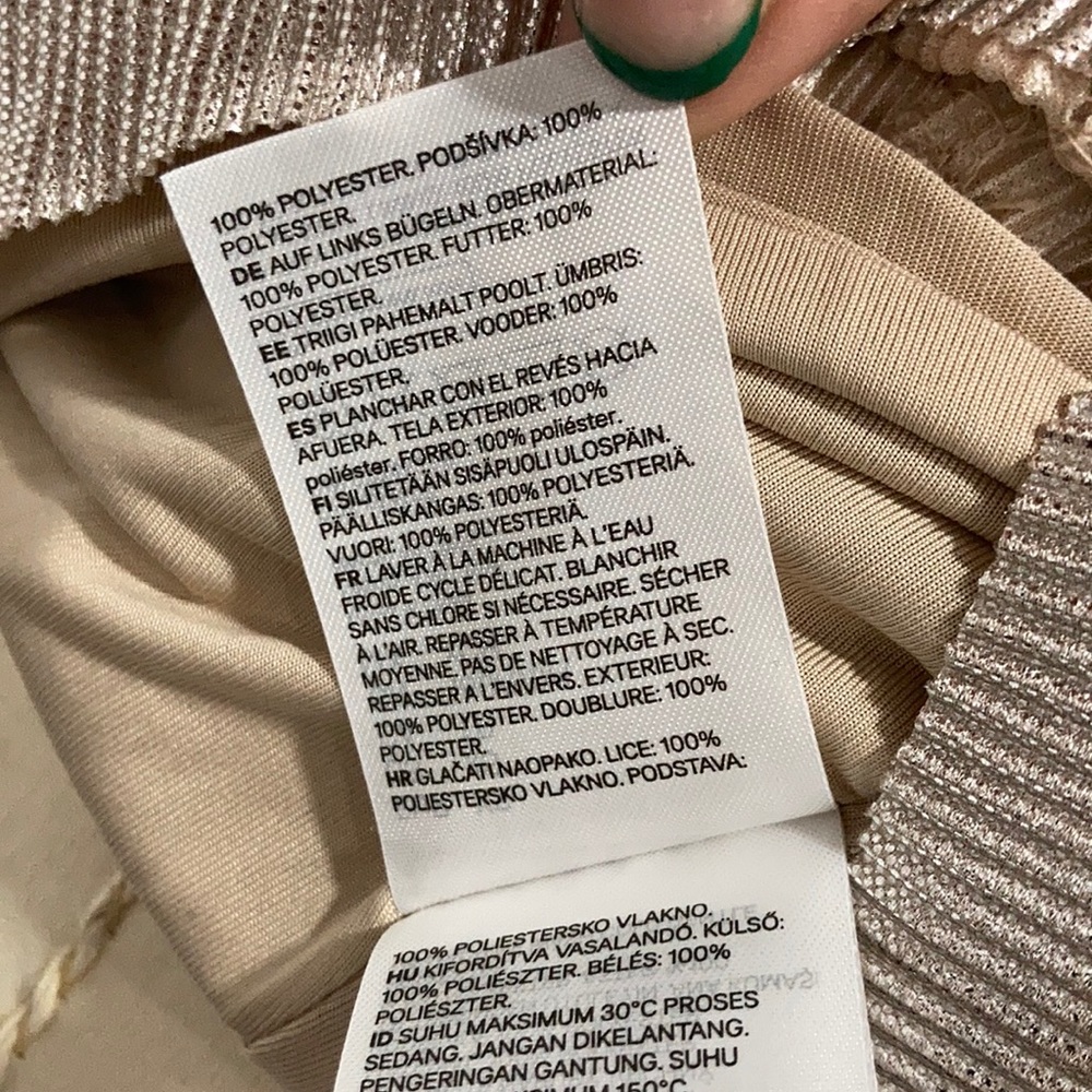 Brand new H&M dress + a used fedora - Picture 4 of 6